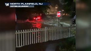 Flooding downpours turned streets into raging rivers in North Plainfield, New Jersey Wednesday evening! #NJwx #Ida #FlashFloodWarning #SevereWeather Video Credit: @otislulumom | Twitter | WeatherNation