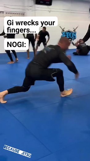 That Hinger Finger tho 😱 . . #Oof #Yikes #Ouch #F #RIP #Finger #Break #BJJ #JiuJitsu #Grappling #MartialArts | Because Jitsu