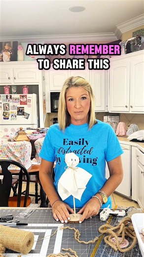 Tami Jones • HometownQuiltCompany on Instagram: "Ghost on a Stick step by step sewing tutorial for beginners Templates available at www.hometownquiltcompany.com #sewing #tamijones #beginnersewing #diy #crafty https://hometownquiltcompany.com/my-favorite-things WalMart https://walmrt.us/3A8Dkca Amazon https://urlgeni.us/amazon/V2FXZj"