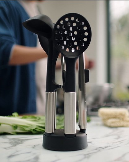 Out with the old and in with the new - update your kitchenware with our Elevate™ Fusion 5-piece utensil set. Whether it’s scooping, skimming, draining, flipping, or gripping, each tool has a silicone head to handle those high heats. 🔥 Shop below: https://bit.ly/JJ-Elevate-Fusion-5-piece-Utensil-Set | Joseph Joseph
