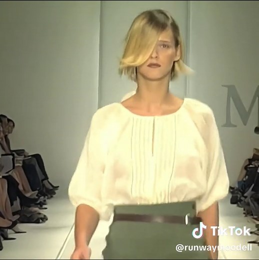 runwaymoodell no TikTok