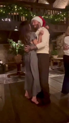 They’re still #couplegoals! 💗 David and Victoria Beckham danced their way through Christmas Day at home, joined by her parents Jackie and Tony 🕺💃🏻 📽️: #victoriabeckham #davidbeckham | HELLO! Canada
