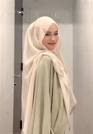 Elegant Shawl Tutorial: Styles and Techniques