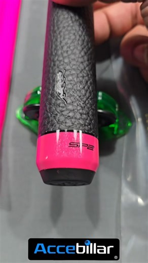 Predator Cues SP2 Pink 1 / Revo 12.4mm WVP | Arturo Trujillo