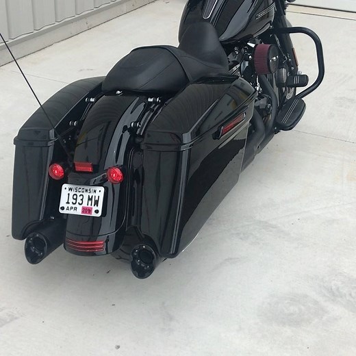 5.6K views · 202 reactions | killer FM 124 low compression build we just finished up, ultra torque on tap; 125tq @ 2000 RPM, 135tq @ 2500. Stock heads, short cam, and our small pipe. Full details & dyno charts tomorrow once the customer picks the bike up. One of the most impressive M8 builds we’ve done so far! #fuelmoto #bigbore #milwaukeeeight #performancebagger #woodperformance #sscycle #jackpotmufflers | Fuel Moto | Facebook