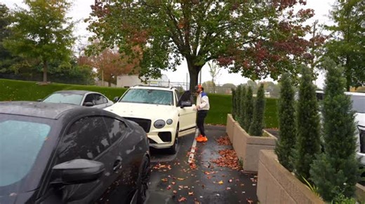 WiLL RiFF RAFF GET THE CLEMENTiNE ORANGE ARTURA 🍊 ?? Find out on the new episode OUT NOW on JodyHighroller🍊YouTübe | Riff Raff