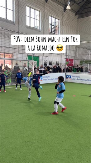 Goal 💪🏻 ⚽️😎 #goals #ronaldo #fussball #skills #motivation #soccertiktok #footballtiktok @Soccer AM @Fussball.de @Skillshare @PSG Academy