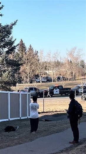 Someone decided not to come out of their truck #canada #calgary #police #cops #policelife #copjobs