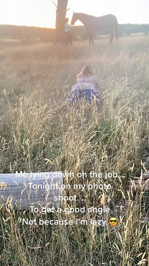 Behind the scenes at my photo shoot this evening. #horsephotographer #horselover #horsetok #horsephotographytiktok #horseywomen #horsegirl