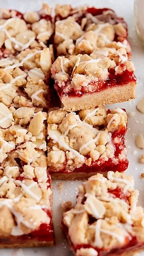Laura ✨ Baking Recipes on Instagram: "With a sweet filling made with canned cherry pie filling, and a crust and crumb topping that mixes together in minutes, you can enjoy these bars year-round! Whenever you crave the taste of homemade cherry pie, whip up this Classic Cherry Pie Bars recipe! Comment “recipe” below to have the recipe sent to your DMs! tutti-dolci.com/cherry-pie-bars"