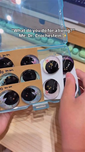 LULABLUES / Plushie maker & Pattern designer on Instagram: "Am I obsessed with my Nyxara commissions? Yes ❤️. Am I going to convince you to make or adopt my characters? Also yes ❤️. Nyxara’s add-on will be released very soon! I’m running a promo, so don’t forget to catch it before it ends! Commissions are still open, DM me for more info if you’re interested in the special edition version. #crochet #crochetplushies #amigurumi"