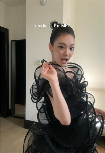 omw to the MET #aespa #NINGNING #MetGala #Gucci | jennie met gala 2026