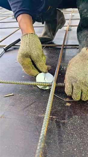 How to bind a block to a rod in a slab #block #rod #slab #reinforcement #construction #floor