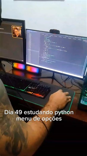 Ruan.dev1 on Instagram: "Dia 49 estudando python menu de opções, exercícios do guanabara 📚 #aprendizado #pythoncode #programaçao"