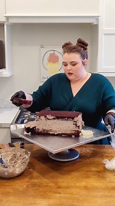 Take off to another year with this sky-high birthday cake! Buckle up, it's gonna be a smooth ride. Some cakes are easier to bake than others, Dont be afraid to break down complex shapes and structures into their more basic shapes to work with. 💕💕 Whatever cake you are trying to make, aproach with confidence! I am cheering you on! #cakedecorating #cakedecoratingtips #cakedecoratingideas #birthdaycake #birthdaycakes #birthdaycakeideas #airplanecake #cakeinspo #cakeinspiration #bakerybusiness | S