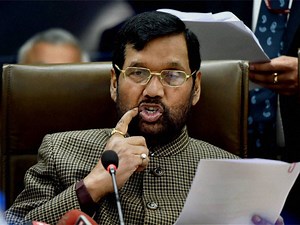 Paswan calls Bihar flood crisis 'worst in  three decades'