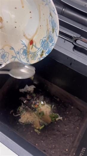 35K views · 64 reactions | Oklin Composter กำจัดขยะเศษอาหารเป็นปุ๋ยใน24ชม. on Reels | Facebook