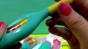 Nickelodeon Peppa Pig Doctor Case playset PEPPA PIG - Medical Kit Pretend Nurse Doctor Toy