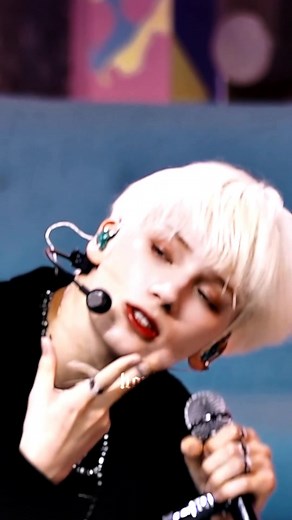 Huening Kai Red Light Edit Compilation