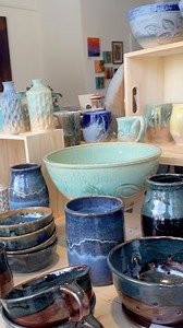 The Toe River Arts Gallery is now open at 113 West Main Street in Burnsville, North Carolina. This temporary space will feature @toeriverarts artists while the renovation of the Citizens Bank Building, also known as the historic library building (their future location) is underway. Stop in and take a look! 👀 • • • #burnsvillenc #exploreburnsvillenc #homeofmtmitchell #toeriverarts #journeyofthearts #supporthandmade #makeart #craft #shoplocal #artgallery #art #artist #toeriverartists #blueridgemo