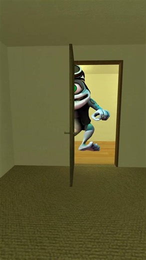 Running Away From Crazy Frrog - Liminal Hotel Gmod #gaming