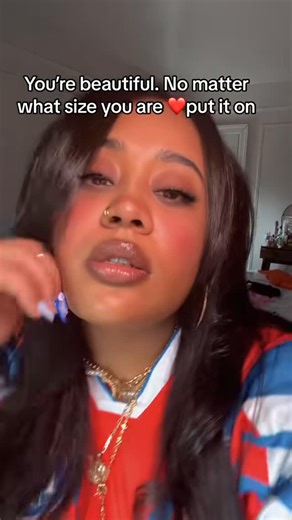 Genesis Dreamcast on Instagram: "😇💋 #plussize"