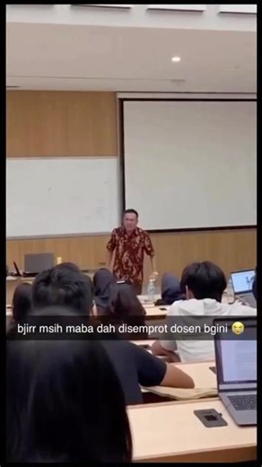 NEW JIR FROM NEW STUDENTS HAS BEEN SPRAYED LIKE THIS😭 #ai #website #viral #studyhacks #likeforlike