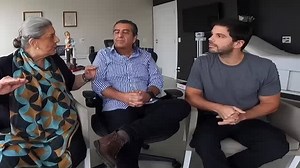 1.3M views · 45K reactions | Dr Zeballos e Os Nagle - Como foi o tratamento e a recuperação da Ledinha Como vocês já sabem nós passamos momentos muito difíceis durante os 9 dias de internação! Minha mão precisou de aparelhos de oxigénio, medicamento na veia e muita fisioterapia no hospital. E o Dr @Zeballos59 foi um ótimo maestro, muito obrigado! | Duda Nagle | Facebook