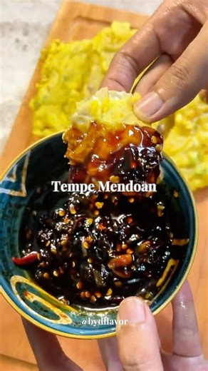 Hangat dengan gurih yang pas… Yuk kita bikin tempe mendoan ✨