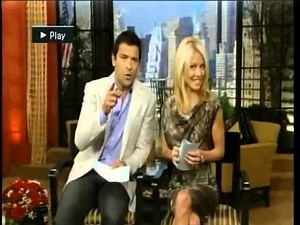Kelly Ripa's Triceps part 7