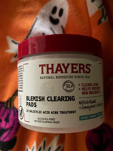 Gifted by Thayers. Blemish Clearing Toner Pads helped me prep my skin for my Halloween makeup by exfoliating and smoothing my skin, without causing irritation. @Thayers #ThayersAmbassador #Thayers #HalloweenMakeupPrep