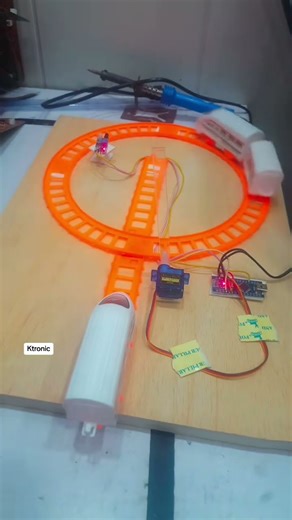 Automatic Railway Barrier #foryou #fypシ #capcut #arduino #arduinoproject #creativeideas #electron