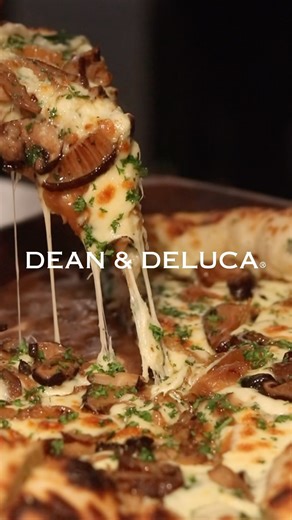 Dean & Deluca's Spinach and Mushroom pizza 🍄‍🟫🍕 The sourdough crust, known for its natural fermentation process, contributes to easier digestion and better nutrient absorption. This artisanal approach enhances the pizza's nutritional profile, making it a delicious and wholesome choice for pizza enthusiasts seeking a healthier option. 😋🍕 #deandeluca #deandelucaph #experiencedeandelucaph | Dean & DeLuca Philippines