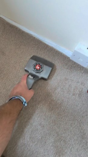 Gotta love a small box room slap down with @robertsukltd @robertsconsolidated #pov #teamroberts #flooring #asmr #flooringinstallation #satisfyingvideos #carpets #pointofview #asmrsounds #asmr | Adrian Scadding