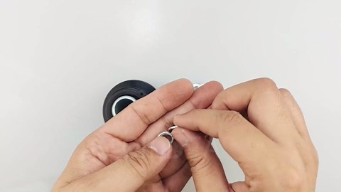 Black Aluminum Alloy Steering Wheel Quick Release Hub Adapter, Car Universal 360 Degree Steering Wheel Quick Release Disconnect Hub Fast Disassembly (3 Holes)