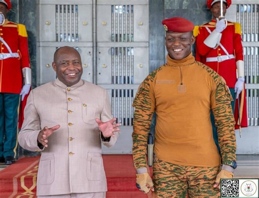 AES–Union africaine : Évariste Ndayishimiye salue « la réalité du terrain » au Burkina Faso après son échange avec le capitaine Ibrahim Traoré