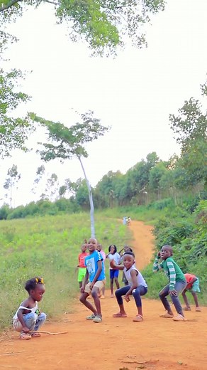 Happiness is free 🕺💃🏿Have a beautiful day to y’all. #masakakidsafricana #danceriseandshine #masakakids #Uganda #lento #danielsantacruz #happiness #reelsInstagram #dancer #explorepage #dance #dancereels #viral #trend #dancevideo #instadaily #viralreels #trending #reels #Instagood #music#India #bollywood #Instagram #greenscreen #voiceeffects #fyp #foryoupage #foryou #goviral #tiktok