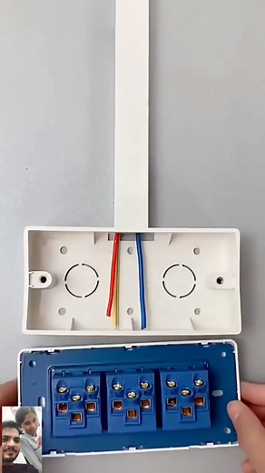 21K views · 54 reactions | Switch board wiring aise karte hain professionals! ⚡ Proper connection, safe wiring & clean finishing – Fault House ka special method  Aap log is tarah wiring karte ho? Comment me batao! #ElectricianLife #SwitchBoardWiring #FaultHouse #WiringConnection #ElectricWork #IndianElectrician #WiringTips #SafetyFirst #HomeElectrical #ElectricianSkills #TrendingReels #ViralVideo #DIYElectrical #TechnicalVideo #ConstructionSite | Electrical Reaction Video | Facebook