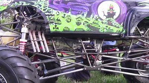 90K views · 1K reactions | 1/4 scale Grave Digger is a beast! - RC Fanatics | RC Fanatics | Facebook
