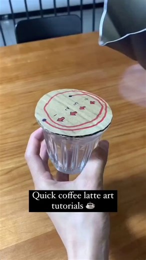 This is how the experts create coffee art ☕️