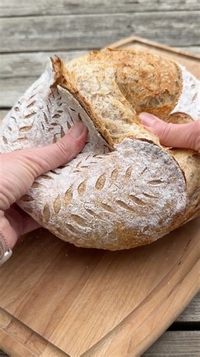 Sourdough bread ASMR | listen to this perfect crust