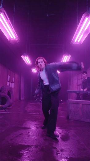 Didn't think TWICE about Livingston Music being my #MTVPush artist of April 🤭 | MTV