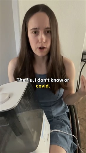 Lorie | Positive lifestyle | Disability awareness on Instagram: "Have you ever heard of humidifier lung? 🥲 I didn’t know about this until two weeks ago either! We thought it was the flu, or maybe Covid, but it ended up being the humidifier we were using to try and get better 🙄 I already have more than enough troubles with my disability, don’t need anything else to make my life more eventful haha. Don’t worry, do wheelies 👩🏻‍🦽‍➡️ #disability #wheelchair #hu
