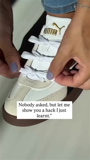 Mansi Sharma Mittal|Fashion|| lifestyle creator | What a growth in 40s 😎to learn to tie shoe laces [shoe lace hack, bow knots, hack, shoe hack, funny reel, comedy, ] #shoehack #bowlaces... | Instagram