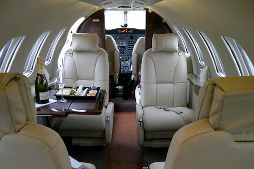 Privé jet huren? Direct een prijsindicatie - First Class Aviation