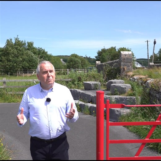 🚴‍♀️ The Great Western Greenway – Adventure Begins in Westport Stretching 49km from Westport to Achill Island, the Great Western Greenway is one of Ireland’s most scenic off-road cycling and walking trails. Following the route of the old railway line, it offers breathtaking views of Clew Bay, rolling countryside, and the majestic Croagh Patrick. 🌿 Whether you cycle the full route or just enjoy a peaceful stroll, the Greenway is perfect for all ages and activity levels. Along the way, you’ll pa