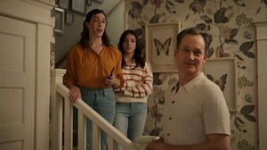 Verizon myPlan TV Spot, 'New Roomie: $25 per Line and Save on Perks'