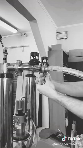 Helium filling of NMR spectrometer • #nmr #nmrchat #spectroscopy #chemistry #organicchemistry #physics #mri #helium