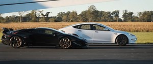 2021 Tesla Model S Plaid Races Lambo Aventador SVJ: Another ICE Bites the Dust
