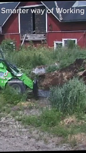 #avantsouthafrica #loader #skidsteer #digger #southafrica #farming #construction #mining #solar | AVANT SA | Facebook